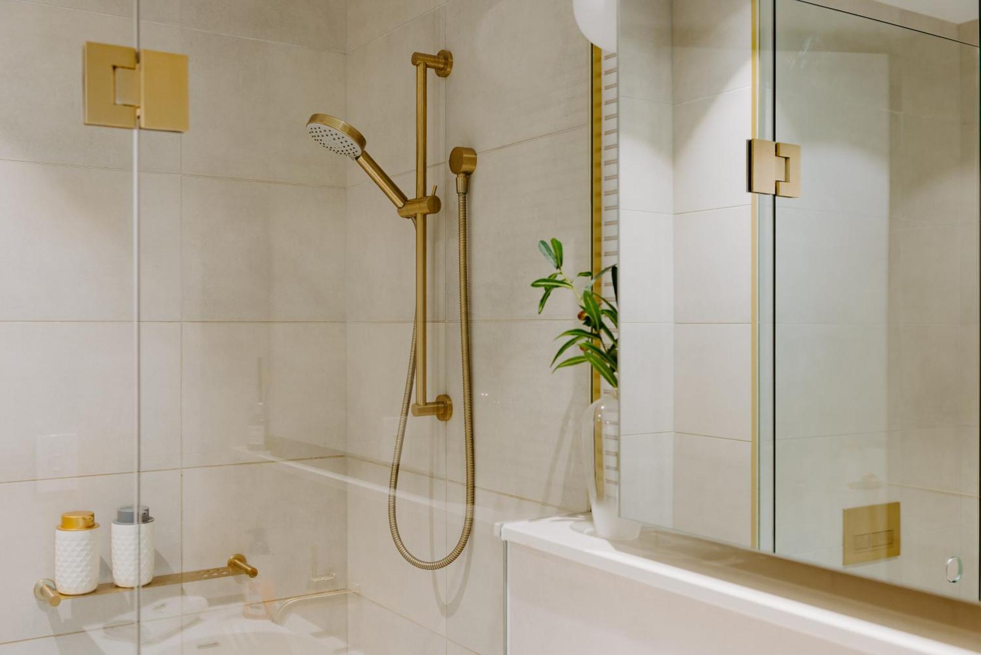 Skyone Lux 2Bed Room Aprt In Boxhill With Car Park Box Hill Eksteriør bilde